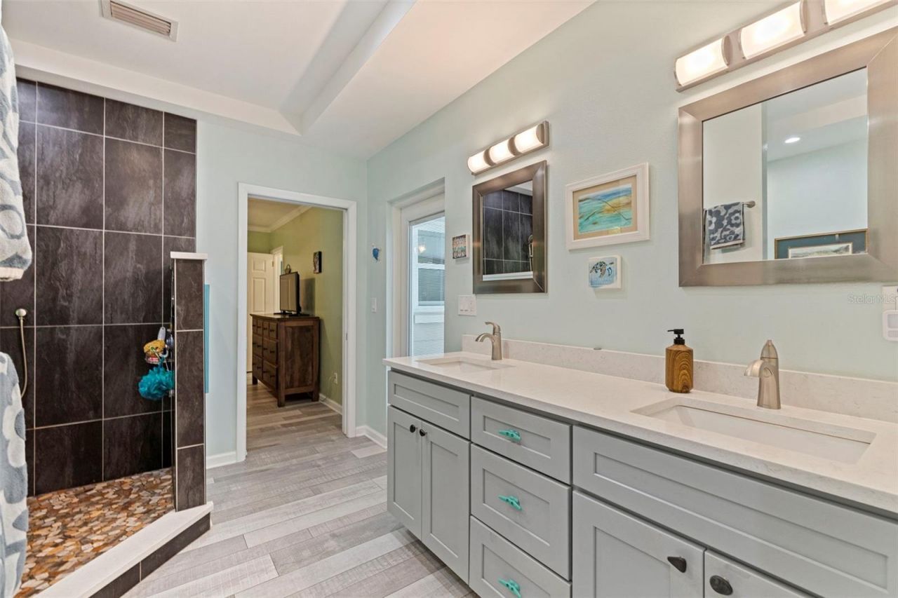 3767 25th Avenue N, Saint Petersburg, FL 33713 Photo