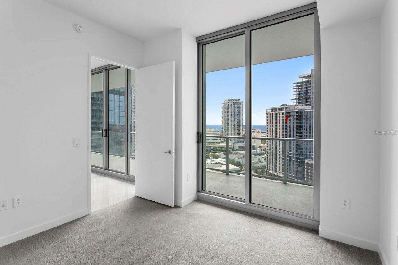 400 Central Avenue, Unit 1704, Saint Petersburg, FL 33701 Photo