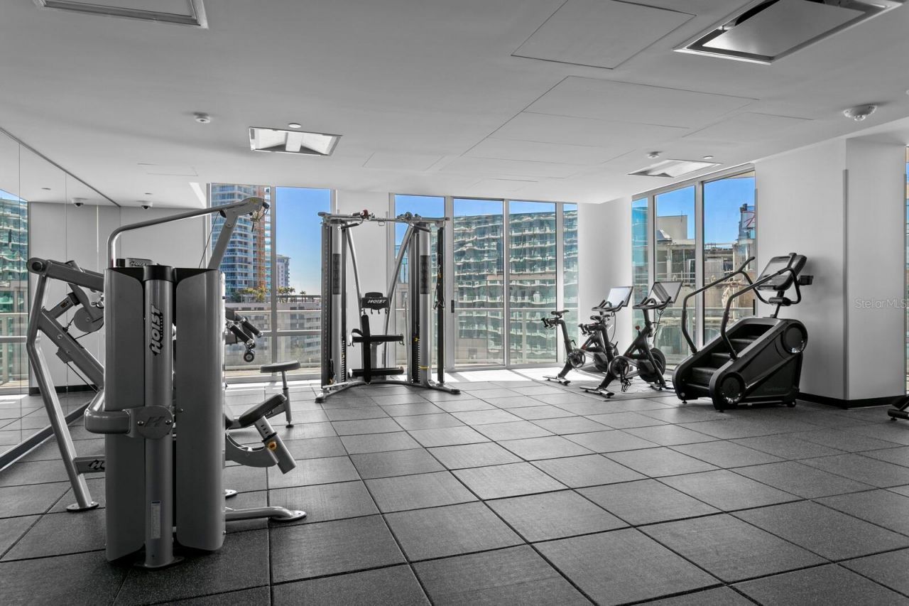 400 Central Avenue, Unit 1704, Saint Petersburg, FL 33701 Photo