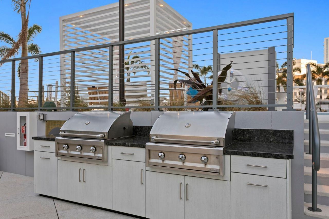 400 Central Avenue, Unit 1704, Saint Petersburg, FL 33701 Photo