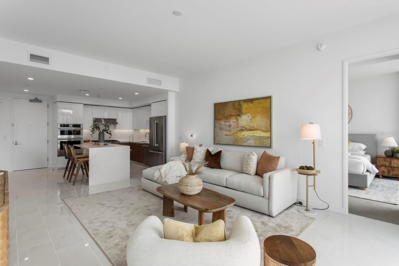 400 Central Avenue, Unit 1704, Saint Petersburg, FL 33701 Photo