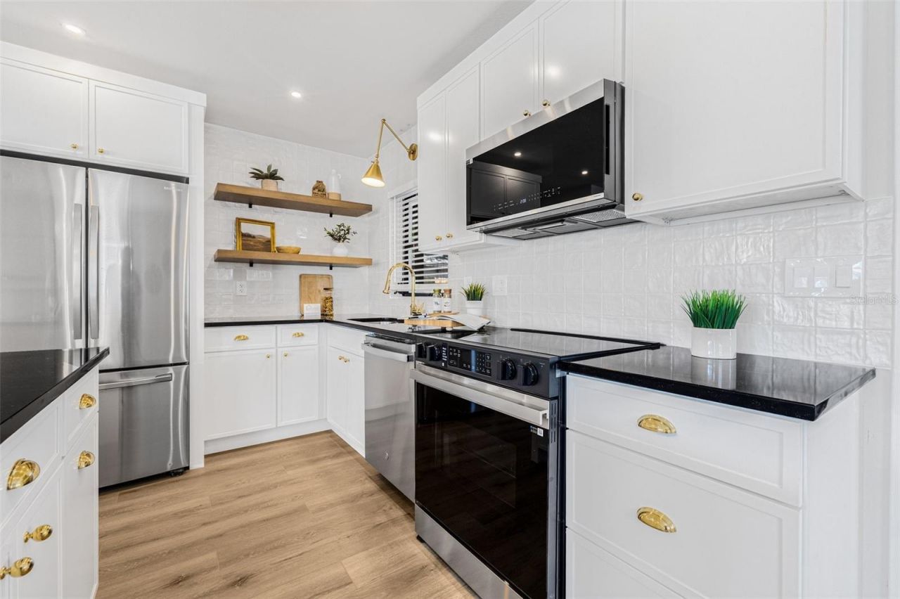 5652 4th Avenue N, Saint Petersburg, FL 33710 Photo