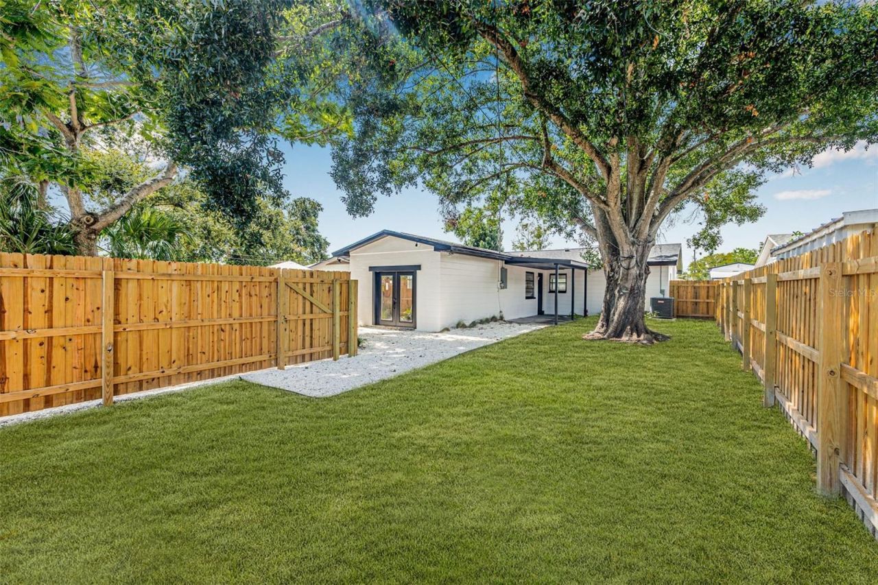 5652 4th Avenue N, Saint Petersburg, FL 33710 Photo
