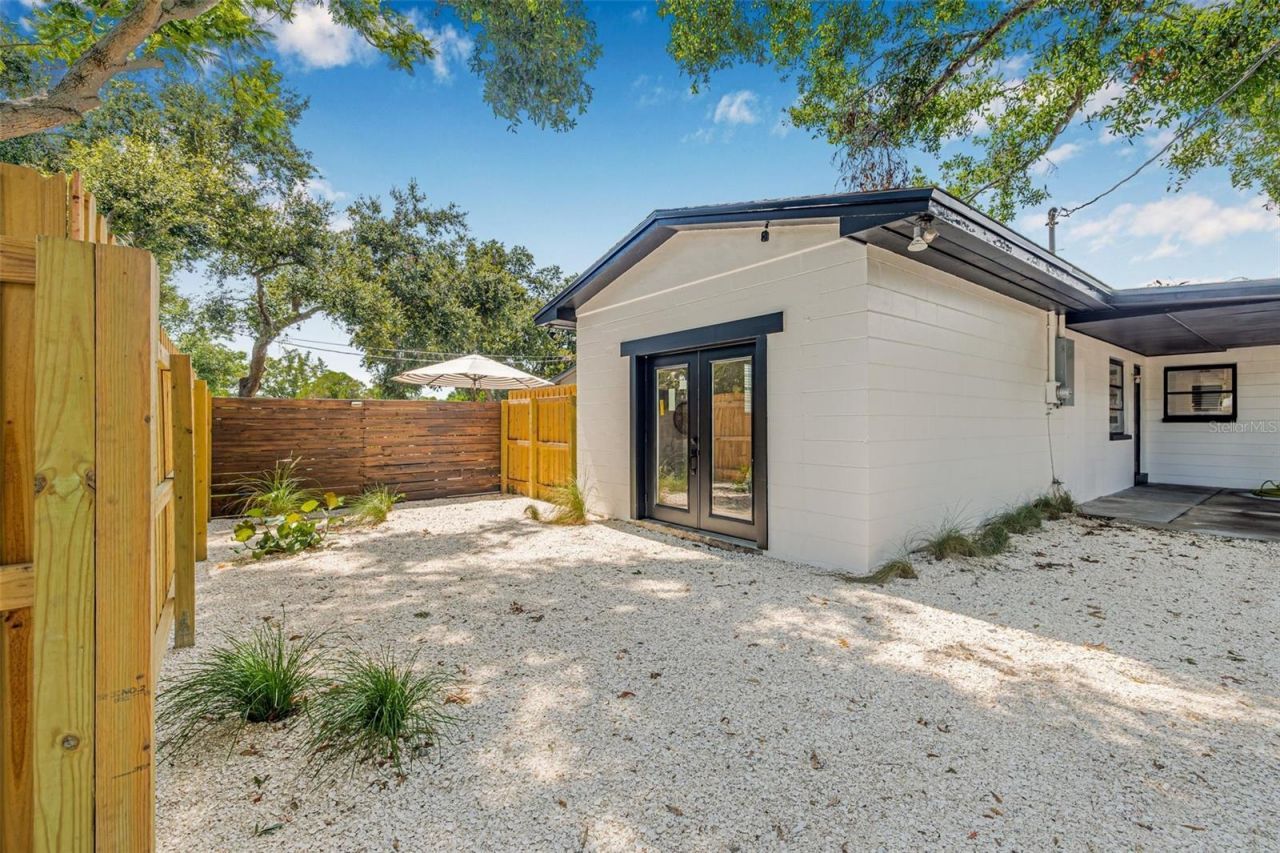 5652 4th Avenue N, Saint Petersburg, FL 33710 Photo