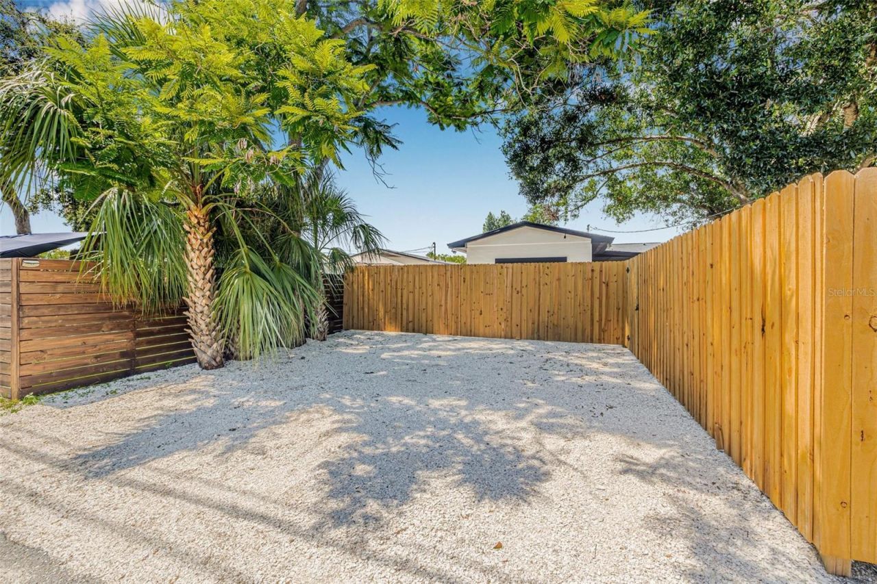 5652 4th Avenue N, Saint Petersburg, FL 33710 Photo