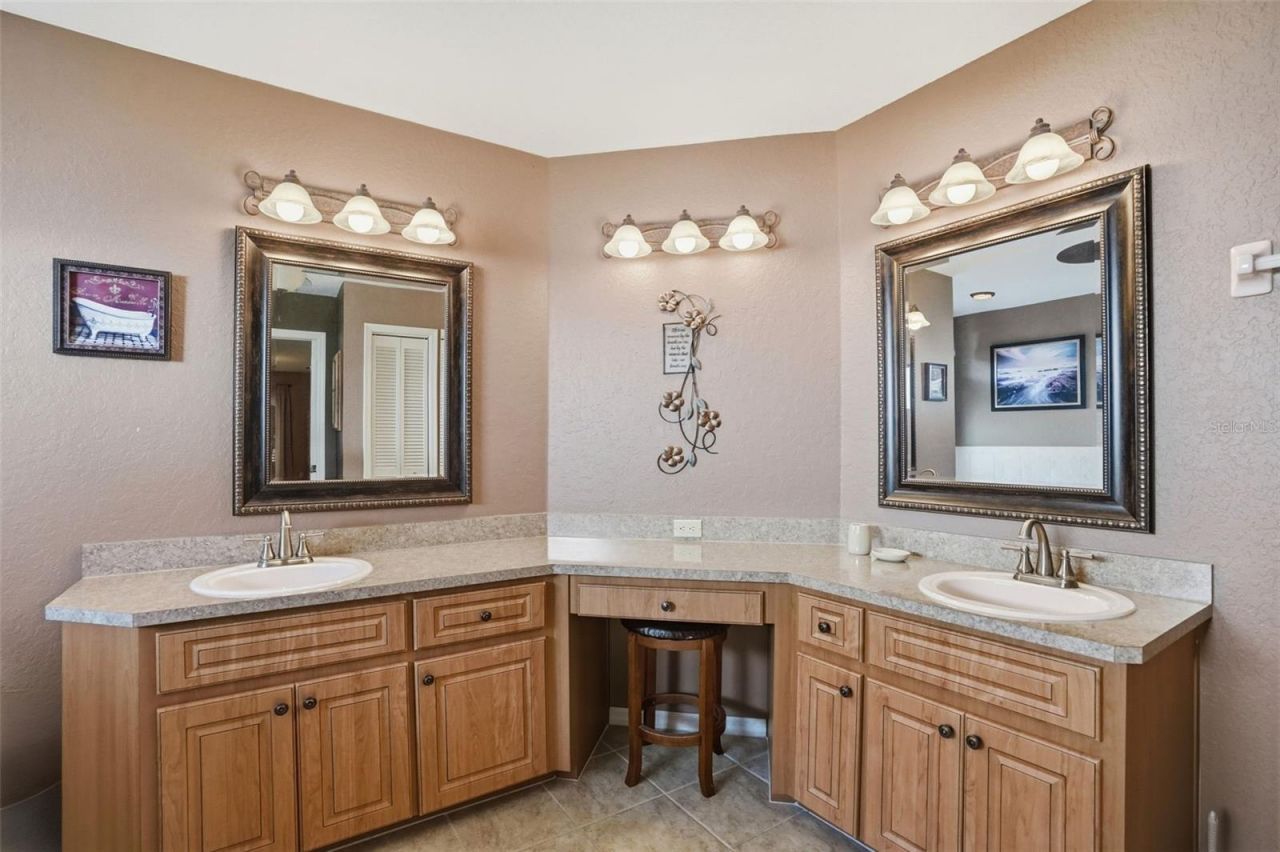 13415 Bolton Court , Spring Hill, FL 34609 Photo