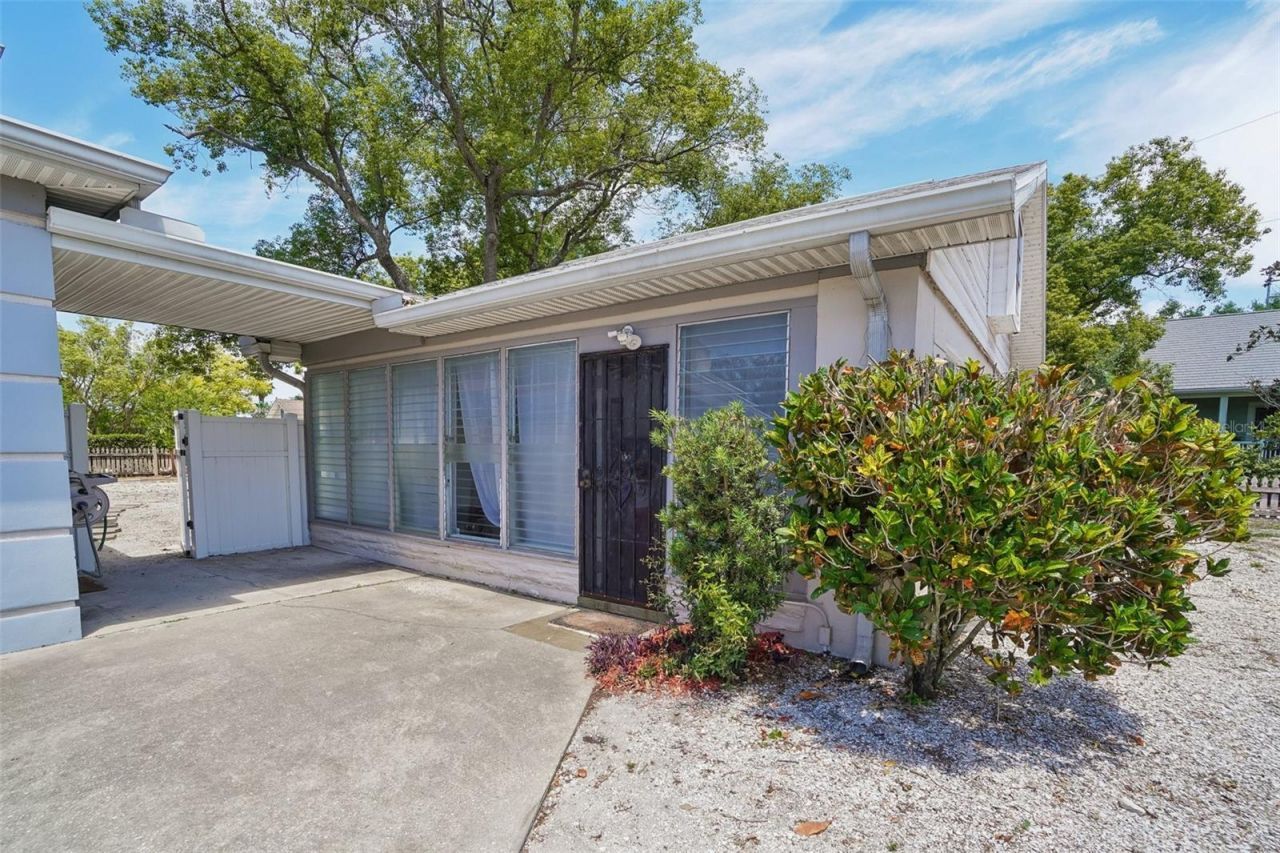 3220 County Road 1, Dunedin, FL 34698 Photo