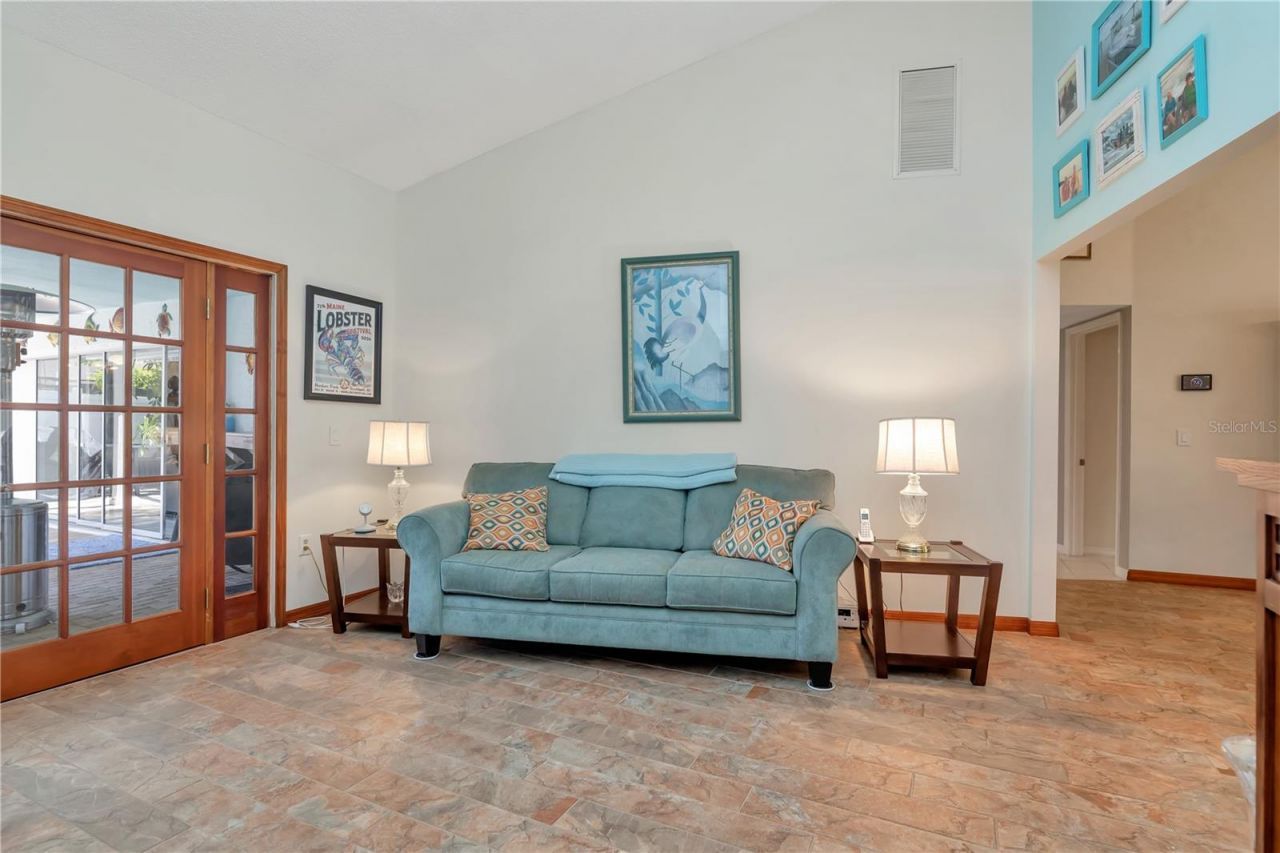 2820 Valencia Lane W, Palm Harbor, FL 34684 Photo
