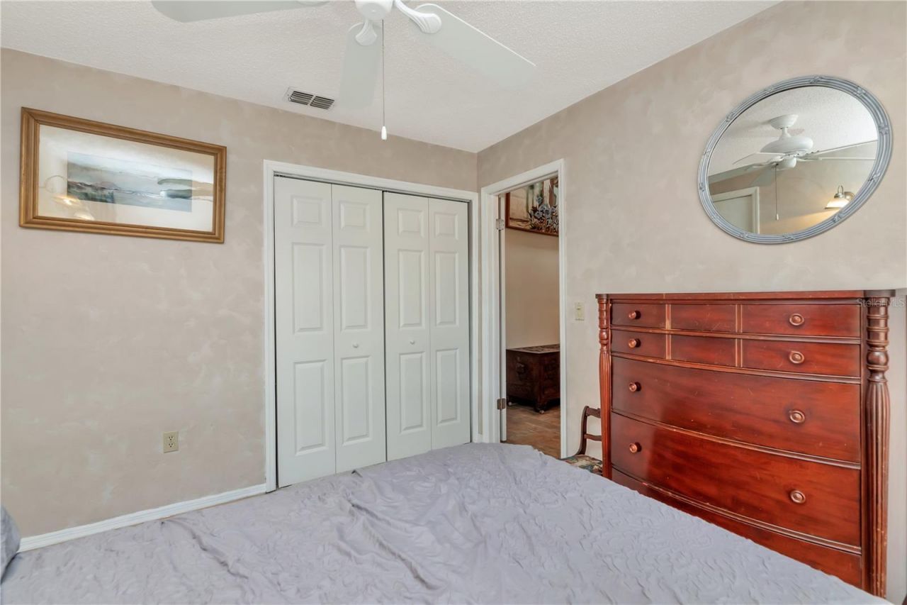 2820 Valencia Lane W, Palm Harbor, FL 34684 Photo