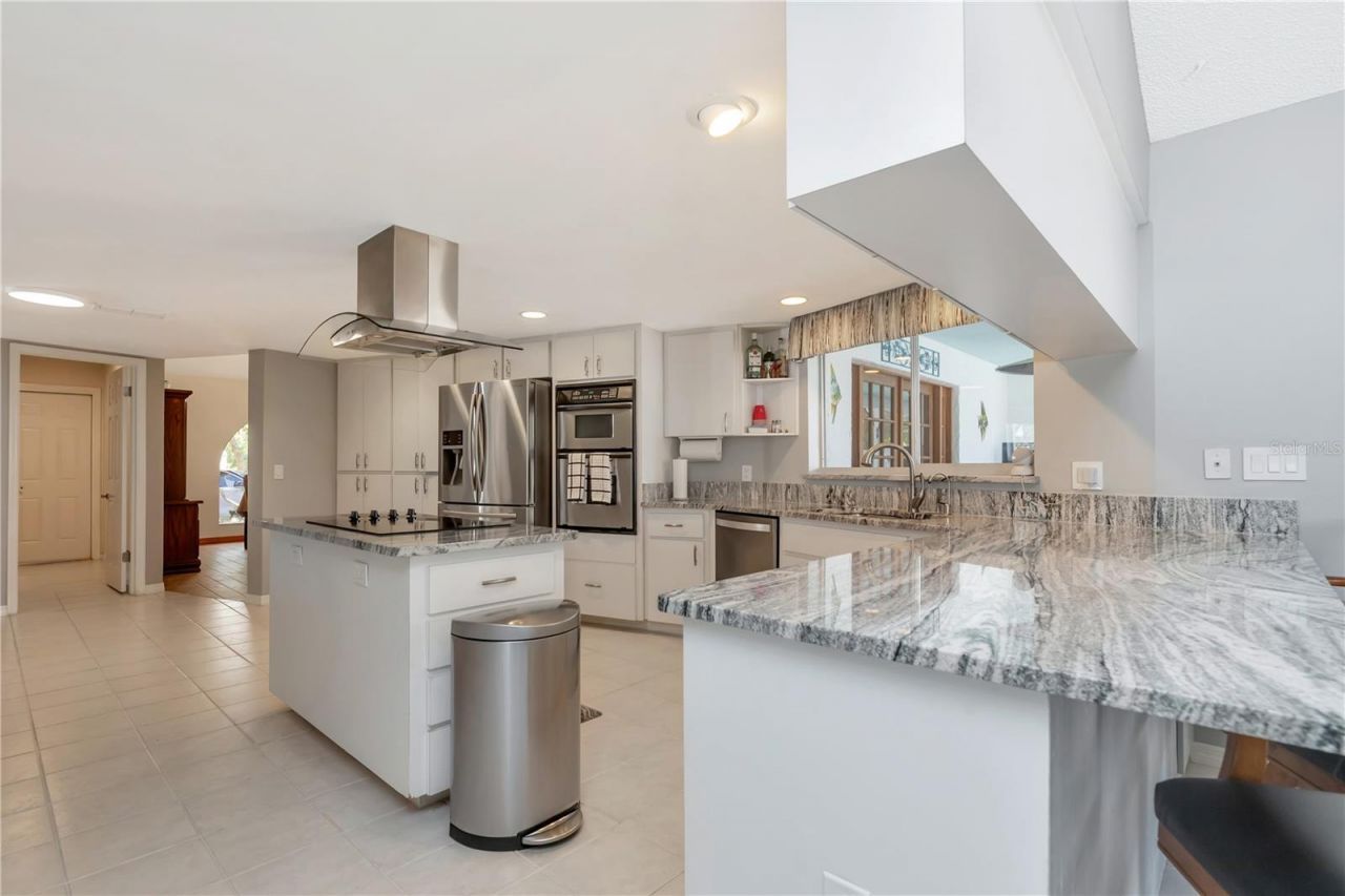 2820 Valencia Lane W, Palm Harbor, FL 34684 Photo