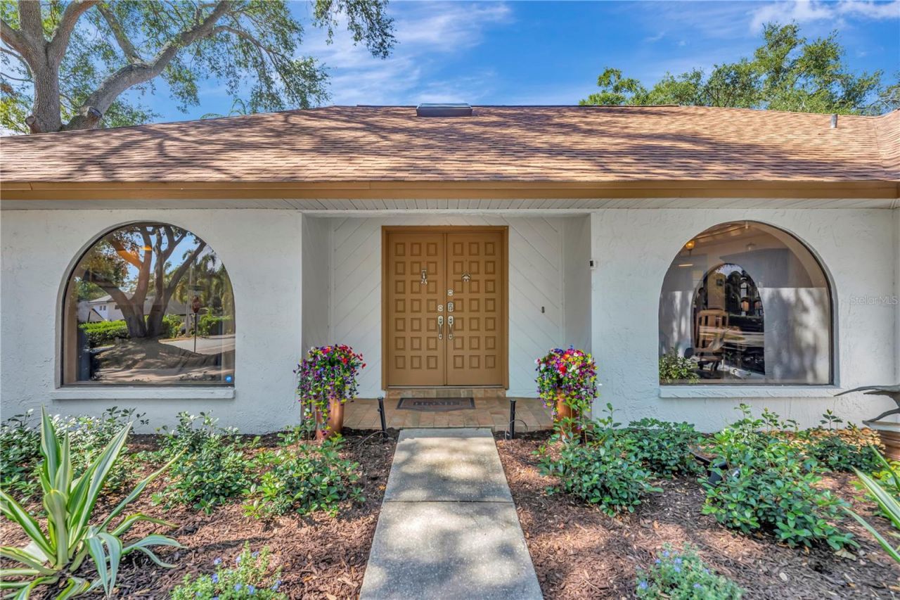 2820 Valencia Lane W, Palm Harbor, FL 34684 Photo