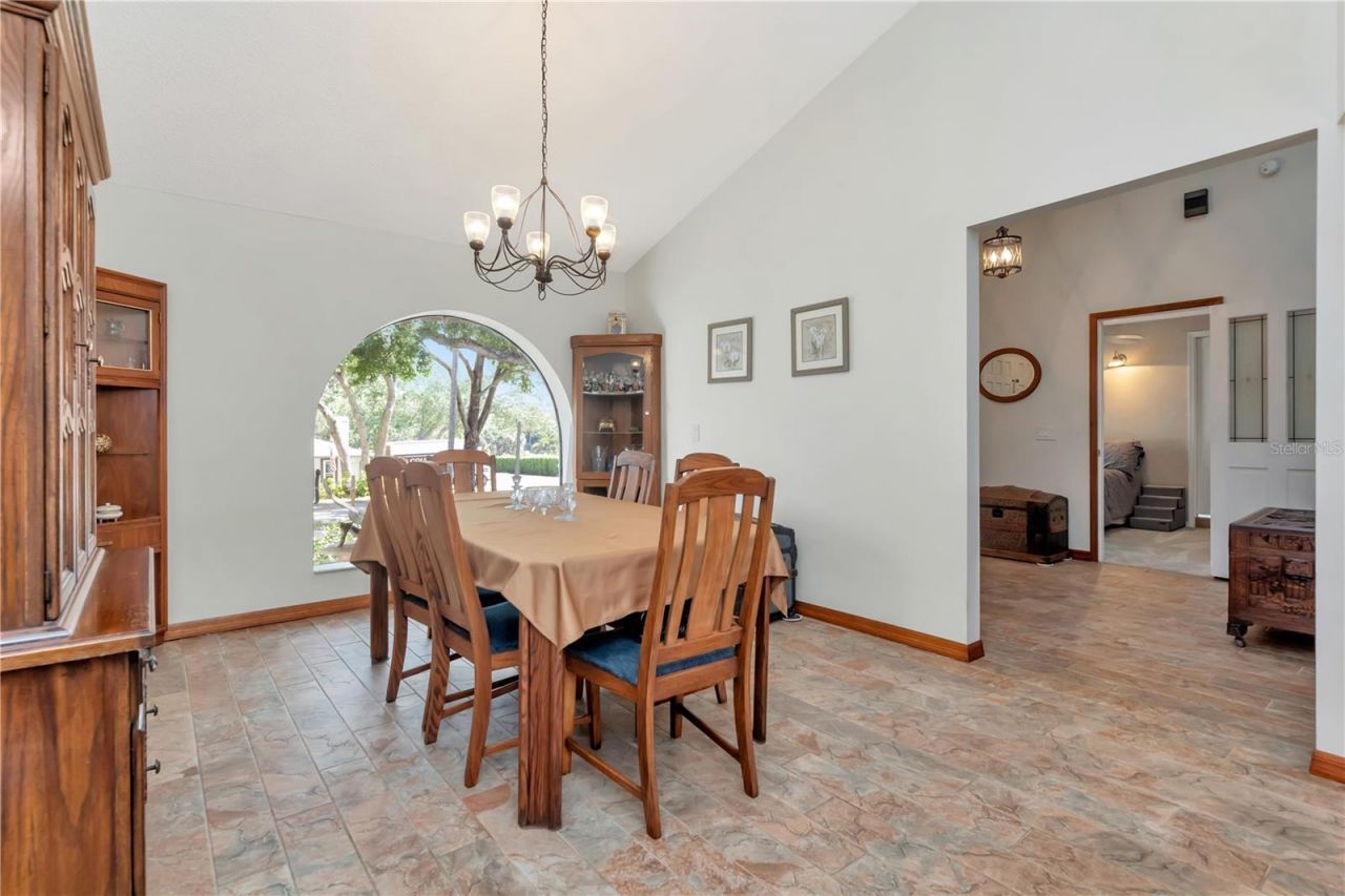 2820 Valencia Lane W, Palm Harbor, FL 34684 Photo