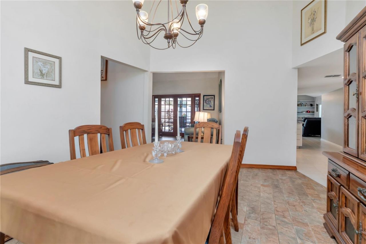 2820 Valencia Lane W, Palm Harbor, FL 34684 Photo