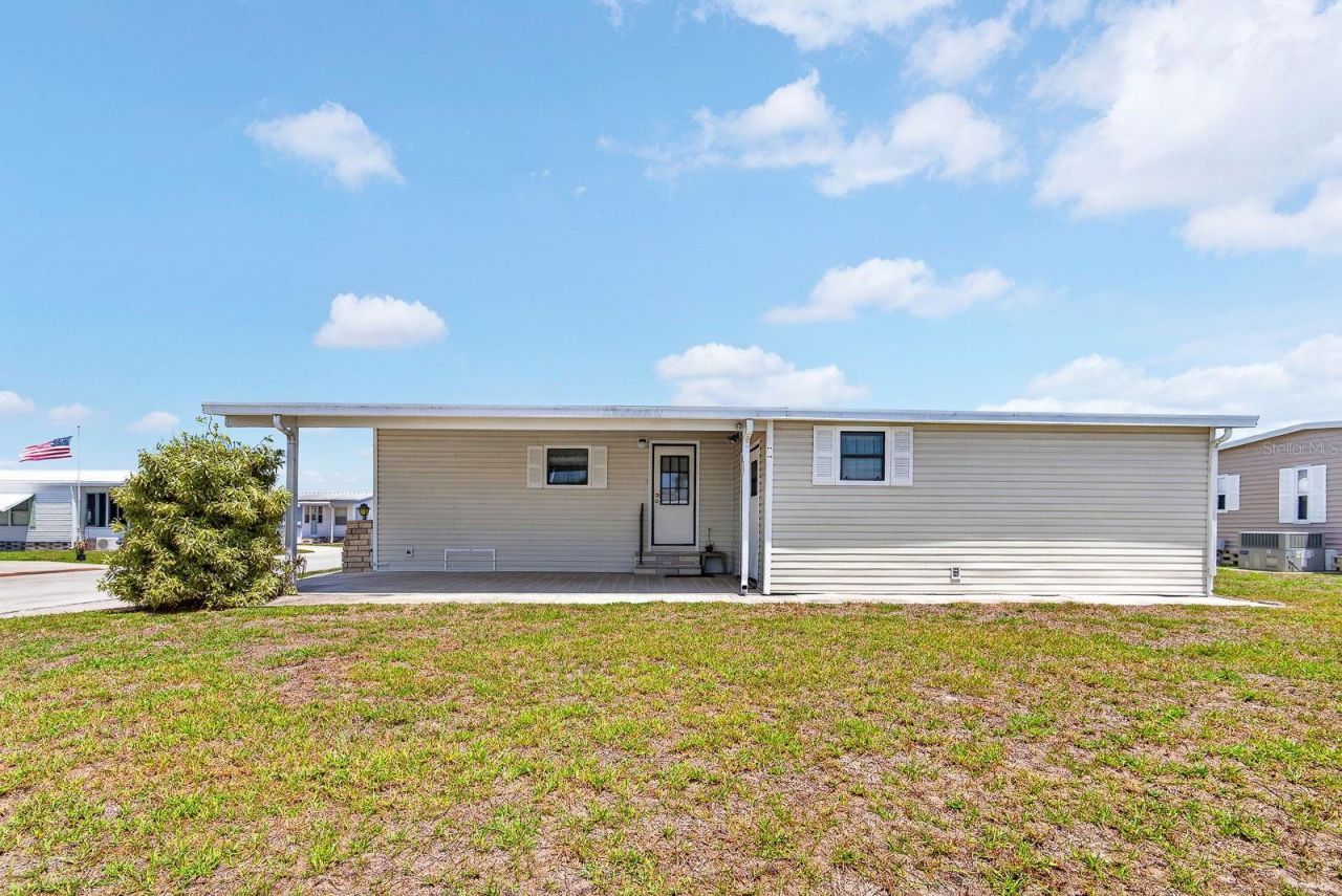 8906 31st Avenue E, Palmetto, FL 34221 Photo