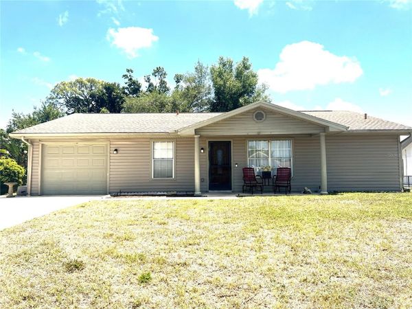 221 S VENICE BOULEVARD, VENICE, FL 34293