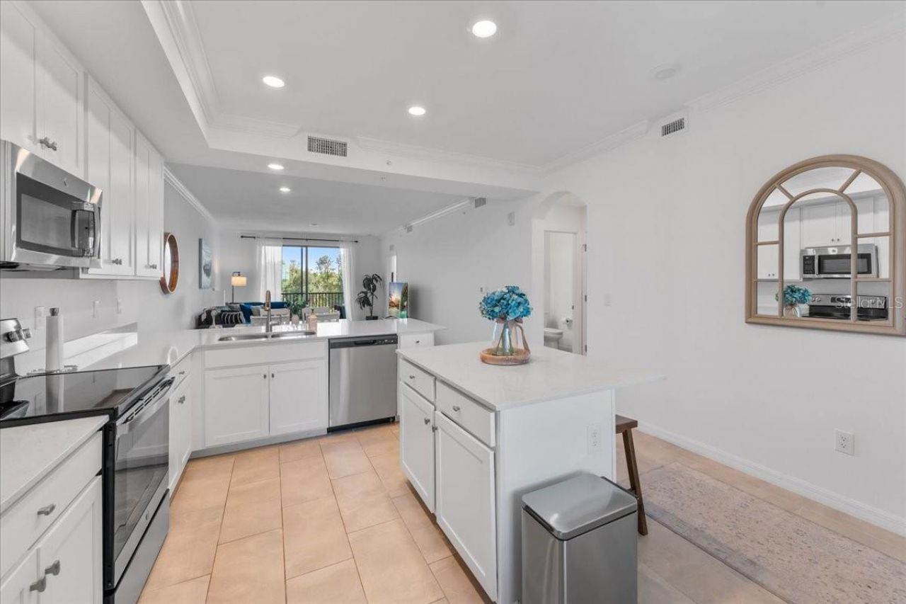 18114 Gawthrop Drive , Unit 304, Bradenton, FL 34211 Photo
