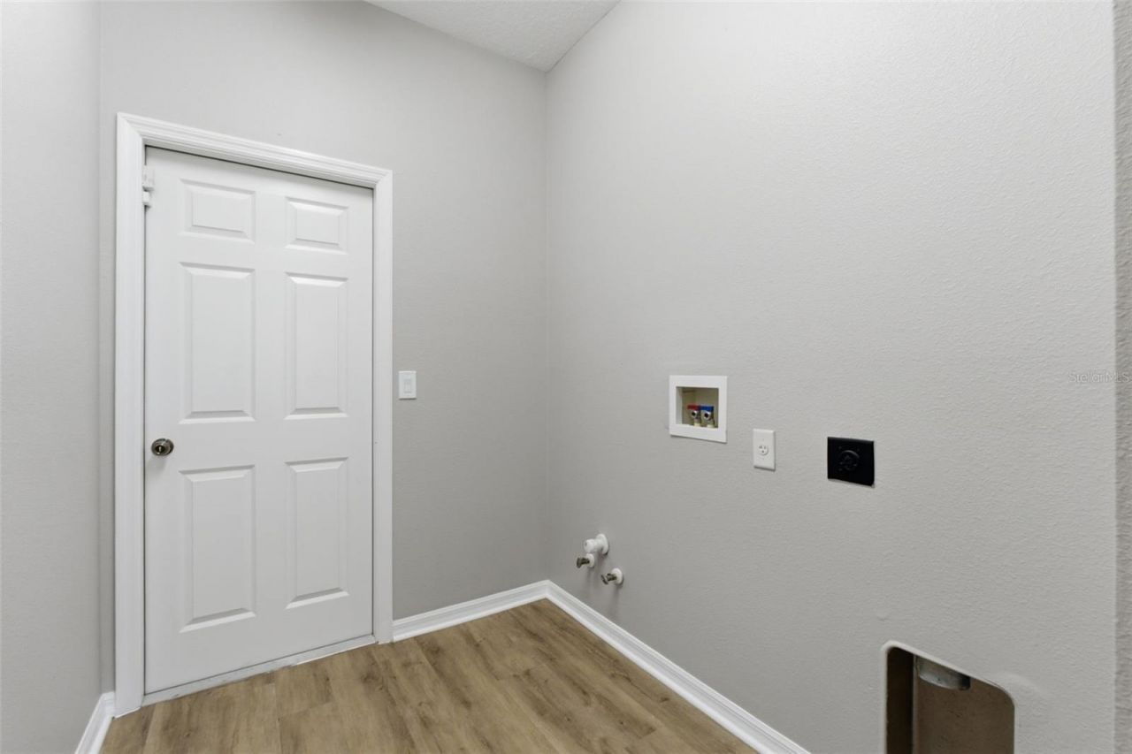 11070 Labrador Duck Road , Weeki Wachee, FL 34614 Photo