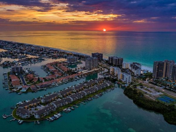 118 MARINA DEL REY COURT , CLEARWATER BEACH, FL 33767