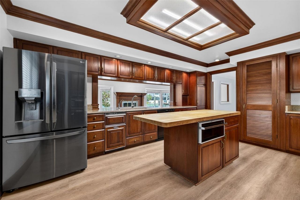 3111 Wedgewood Drive, Belleair Beach, FL 33786 Photo