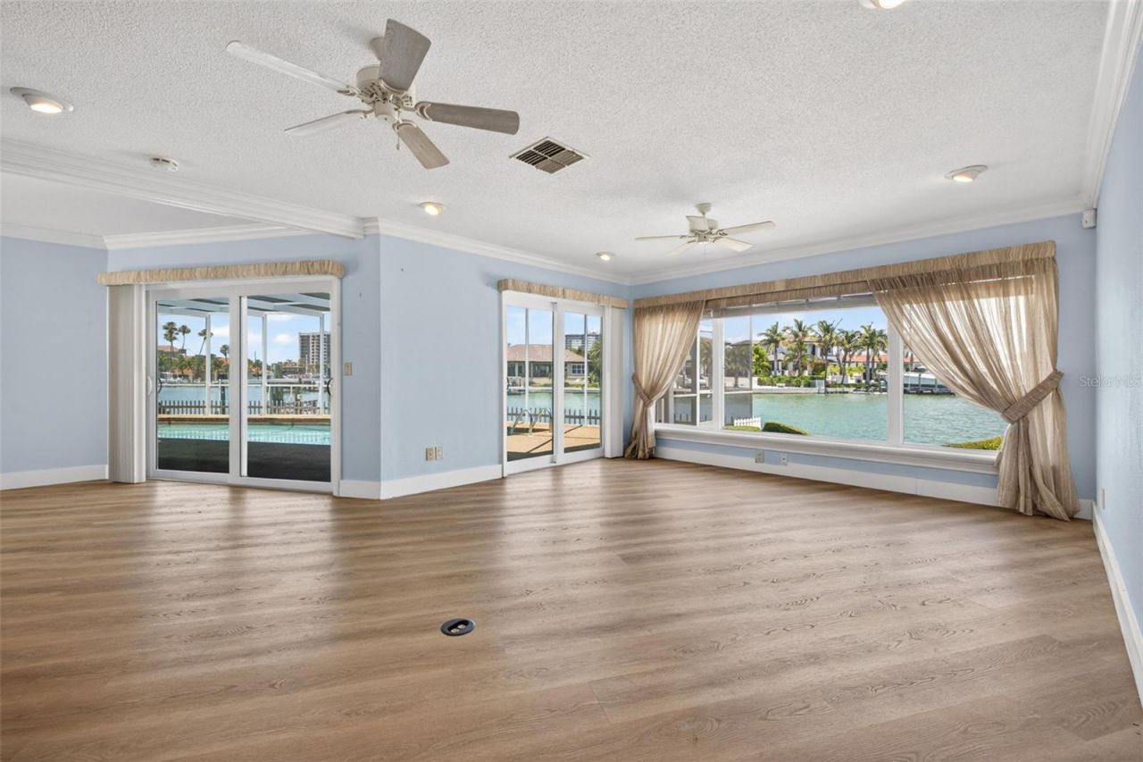 3111 Wedgewood Drive, Belleair Beach, FL 33786 Photo