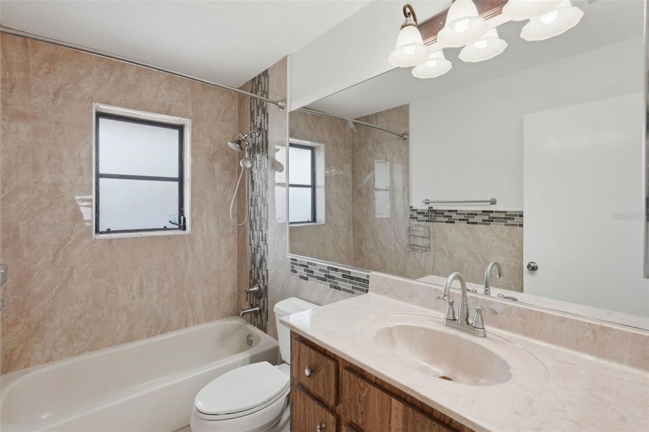 2300 S Shore Drive Se, Saint Petersburg, FL 33705 Photo