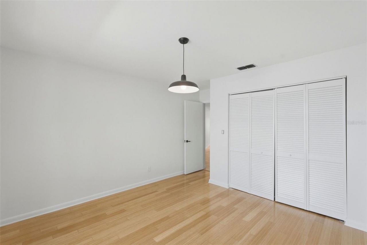 2300 S Shore Drive Se, Saint Petersburg, FL 33705 Photo