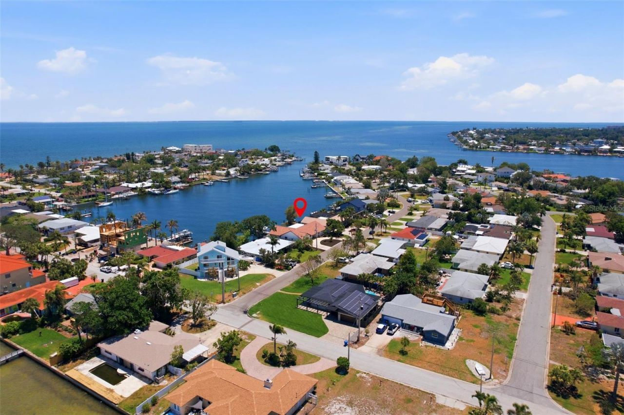 2300 S Shore Drive Se, Saint Petersburg, FL 33705 Photo