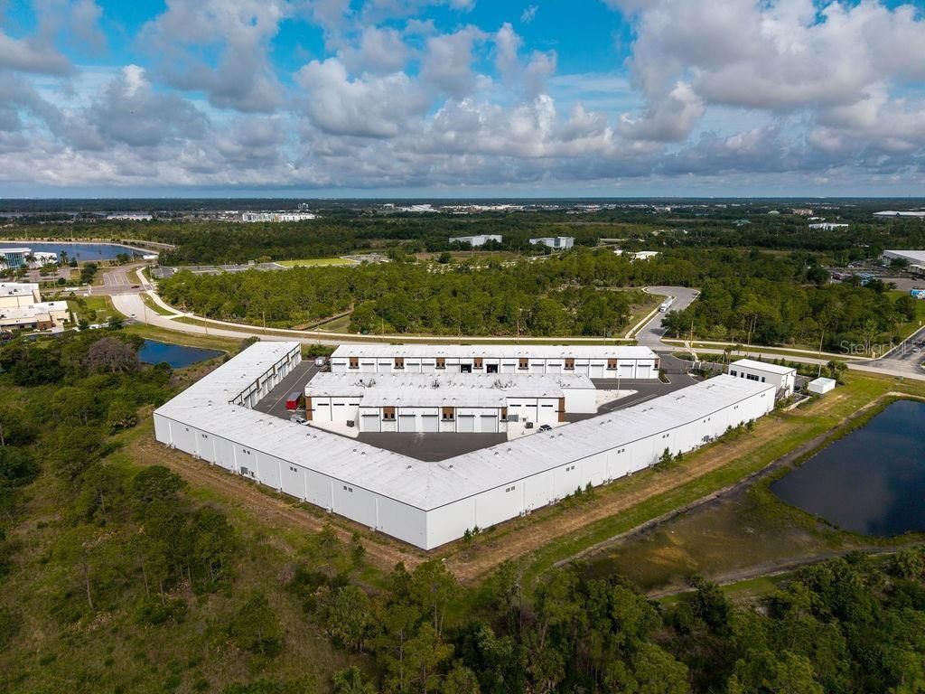 5431 Communications Parkway , Unit 29, Lakewood Ranch, FL 34240 Photo