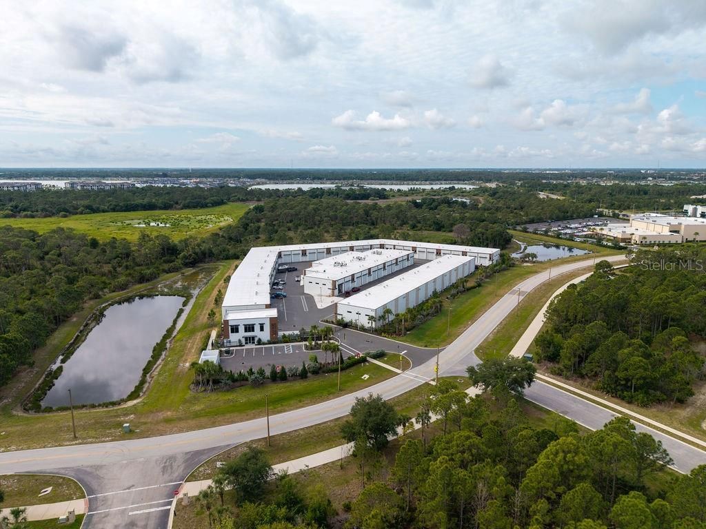 5431 Communications Parkway , Unit 28, Lakewood Ranch, FL 34240 Photo