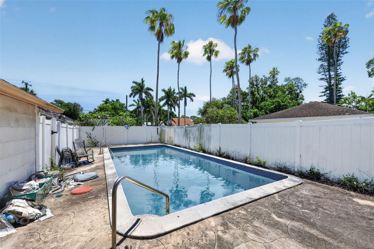 1302 22nd Street W, Bradenton, FL 34205 Photo