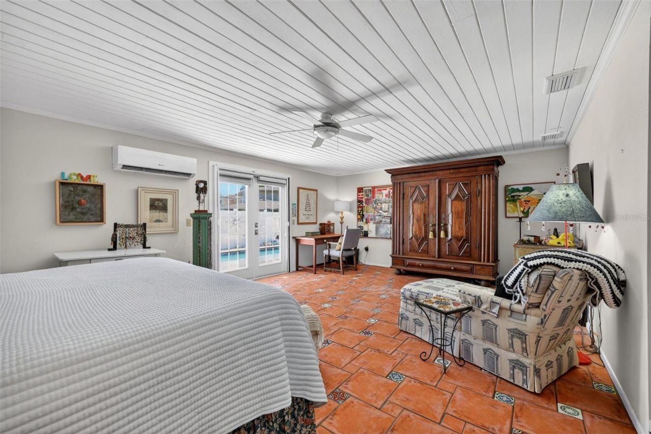 6100 Hollywood Boulevard, Sarasota, FL 34231 Photo