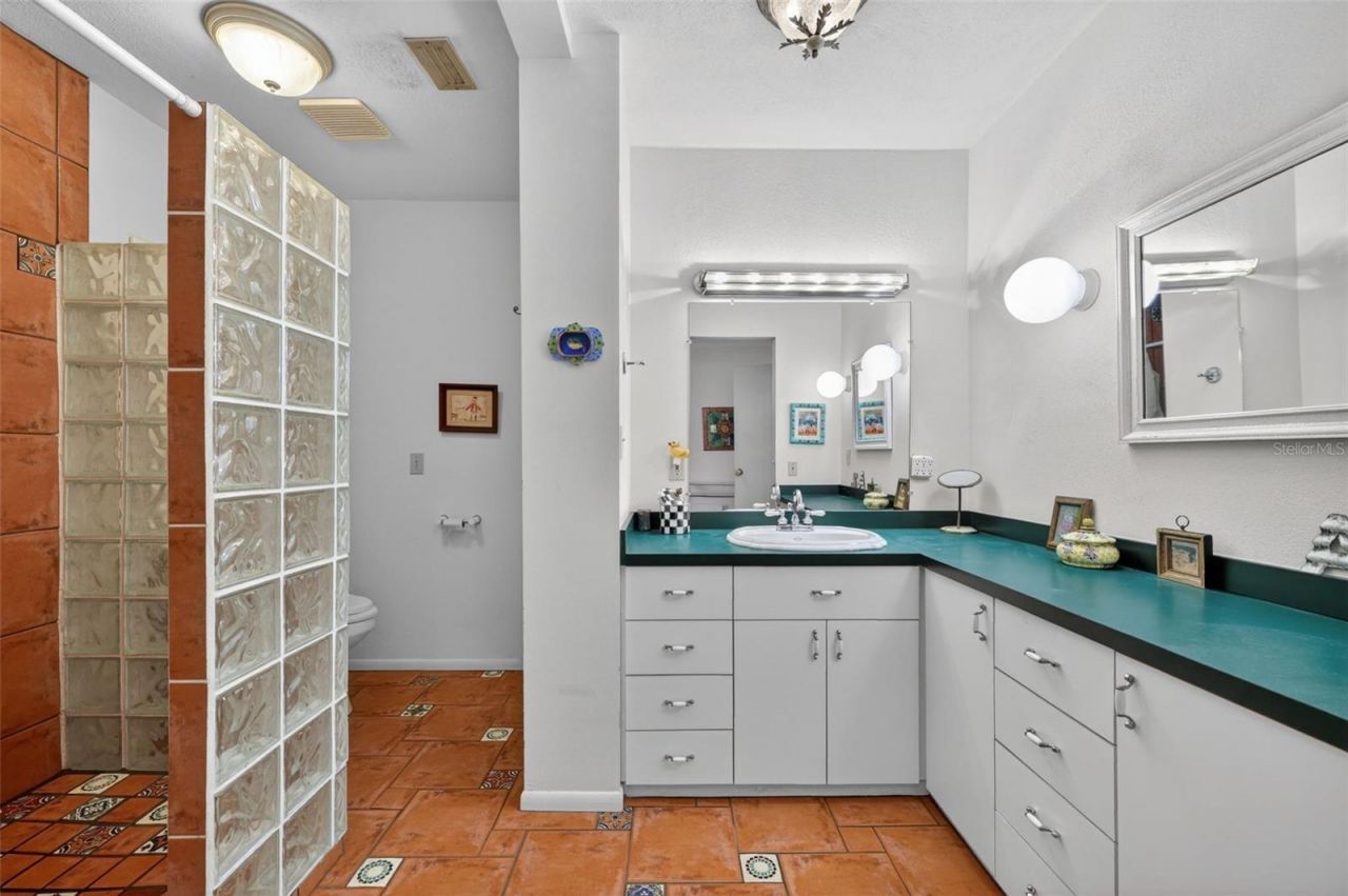 6100 Hollywood Boulevard, Sarasota, FL 34231 Photo
