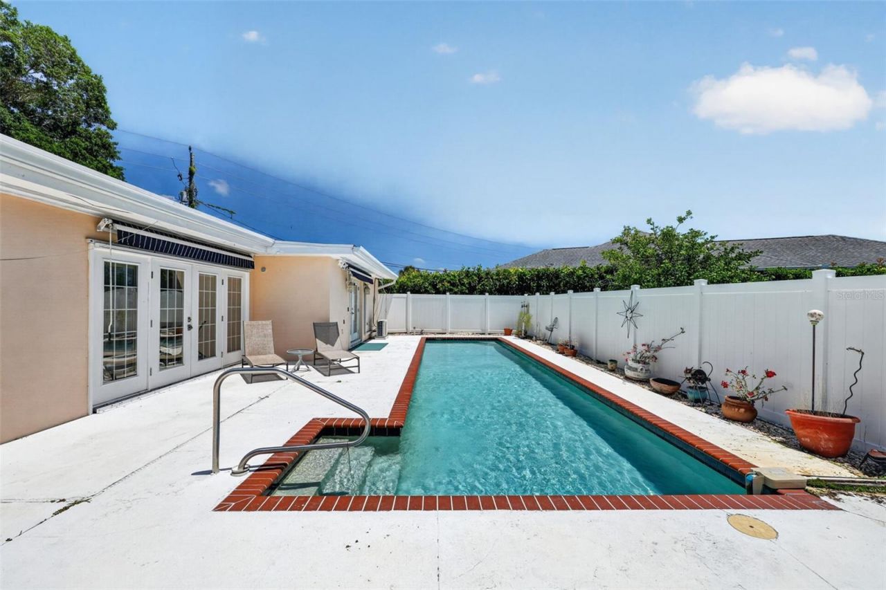 6100 Hollywood Boulevard, Sarasota, FL 34231 Photo
