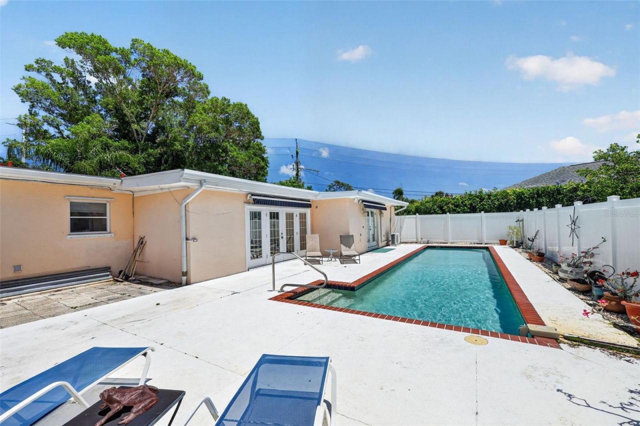 6100 Hollywood Boulevard, Sarasota, FL 34231 Photo