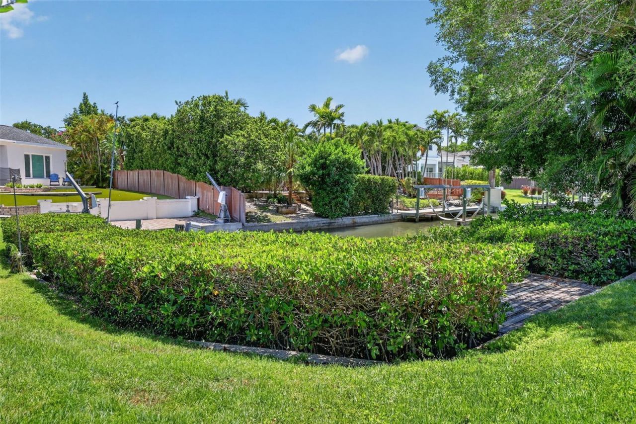 6100 Hollywood Boulevard, Sarasota, FL 34231 Photo