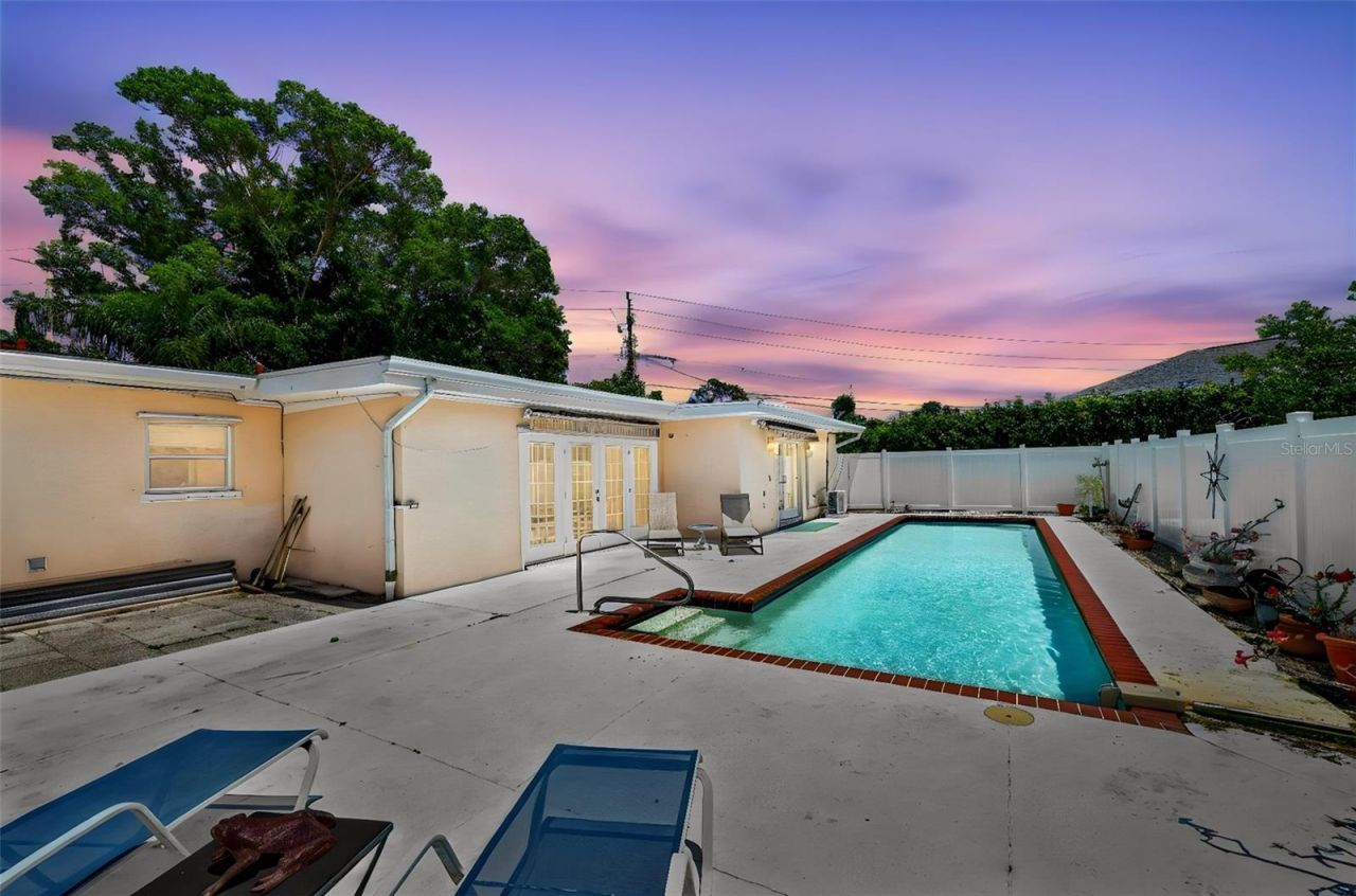 6100 Hollywood Boulevard, Sarasota, FL 34231 Photo