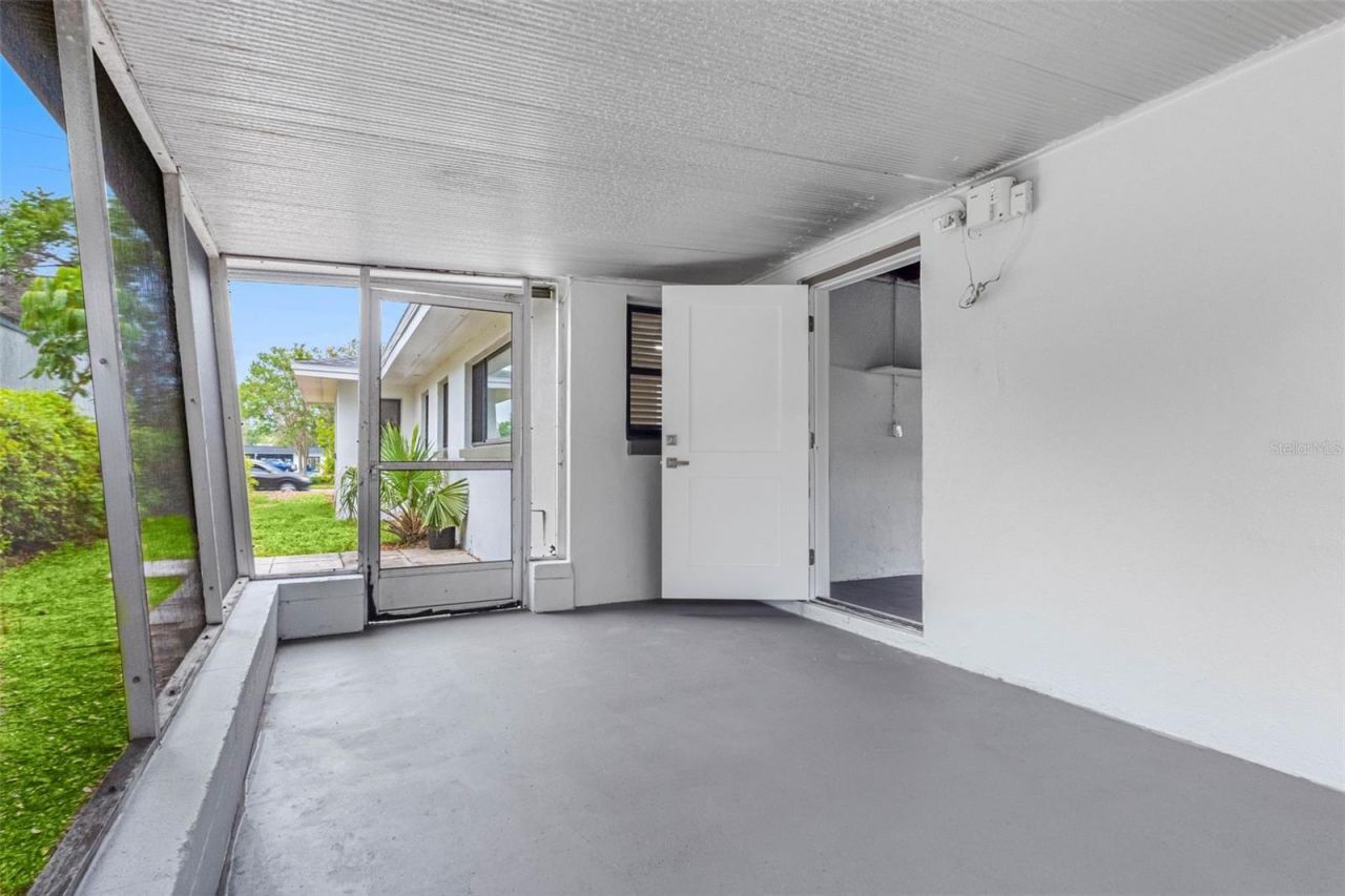 1005 Apache Trail, Clearwater, FL 33755 Photo
