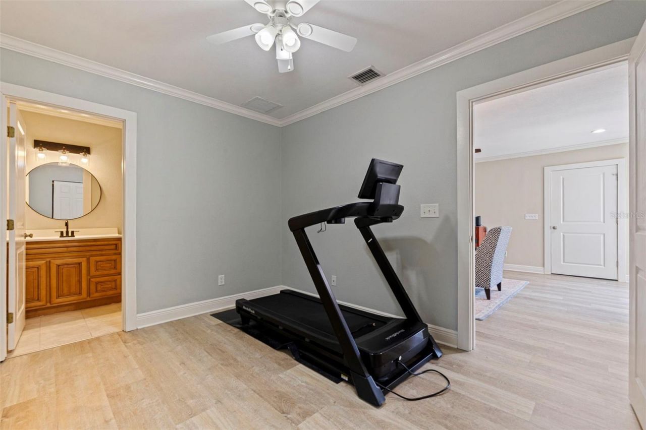 1010 43rd Avenue N, Saint Petersburg, FL 33703 Photo