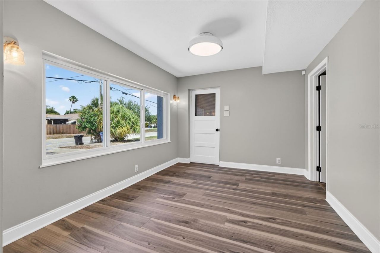 1674 34th Avenue N, Saint Petersburg, FL 33713 Photo