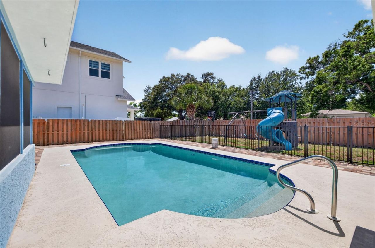 1674 34th Avenue N, Saint Petersburg, FL 33713 Photo