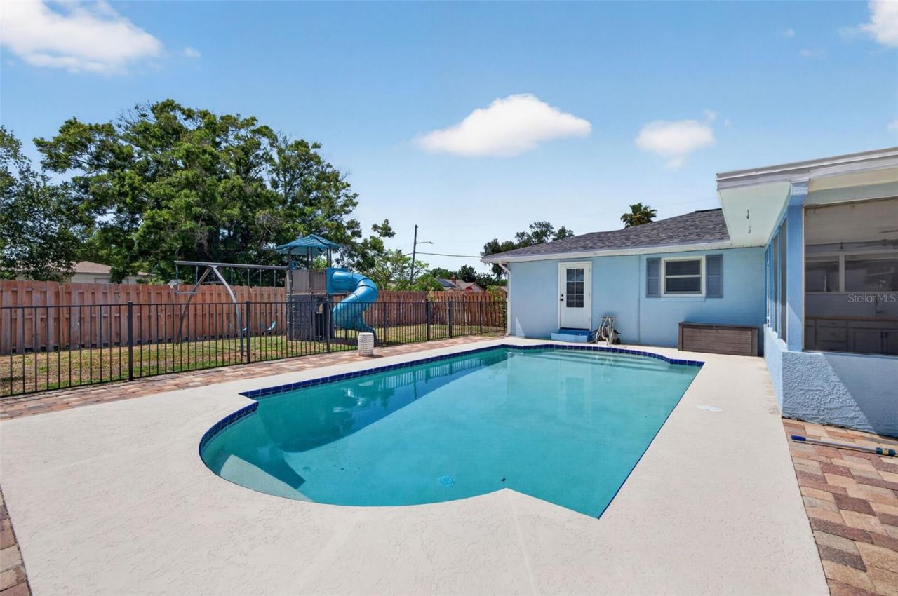 1674 34th Avenue N, Saint Petersburg, FL 33713 Photo