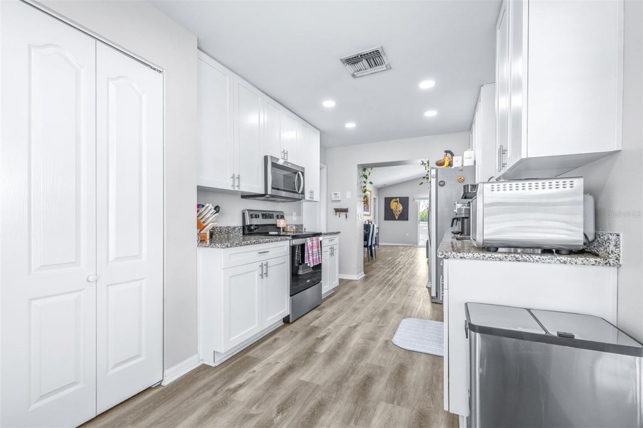 1016 Malletwood Drive, Brandon, FL 33510 Photo