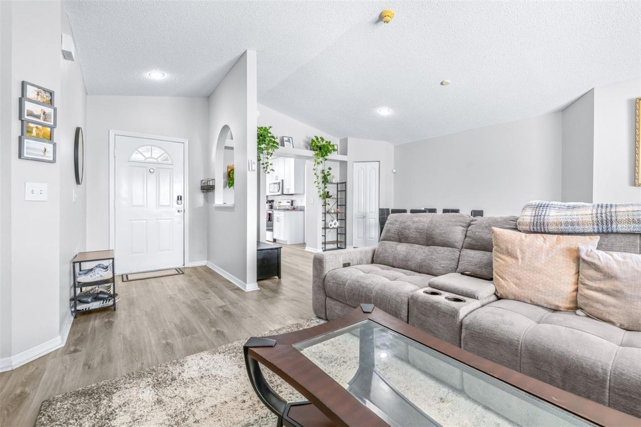1016 Malletwood Drive, Brandon, FL 33510 Photo