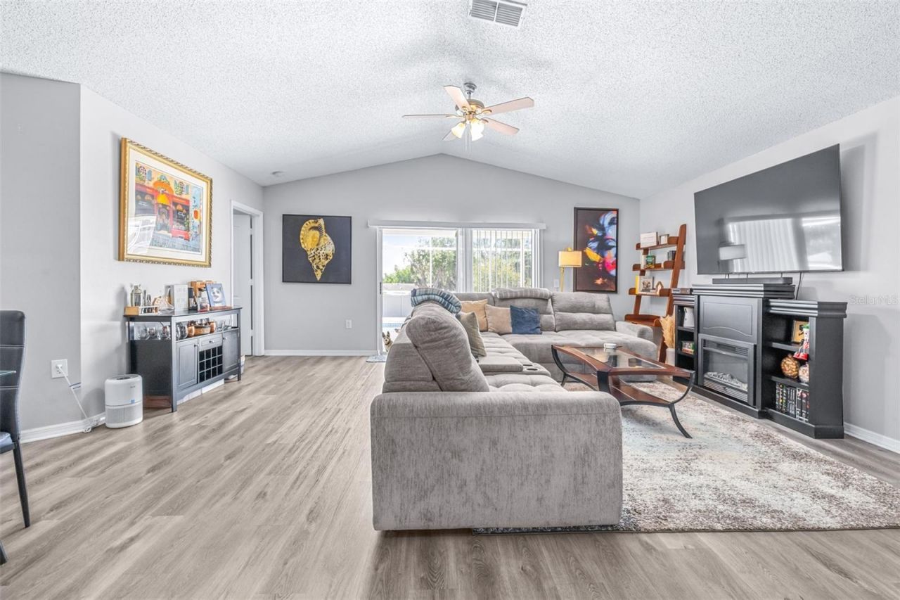 1016 Malletwood Drive, Brandon, FL 33510 Photo