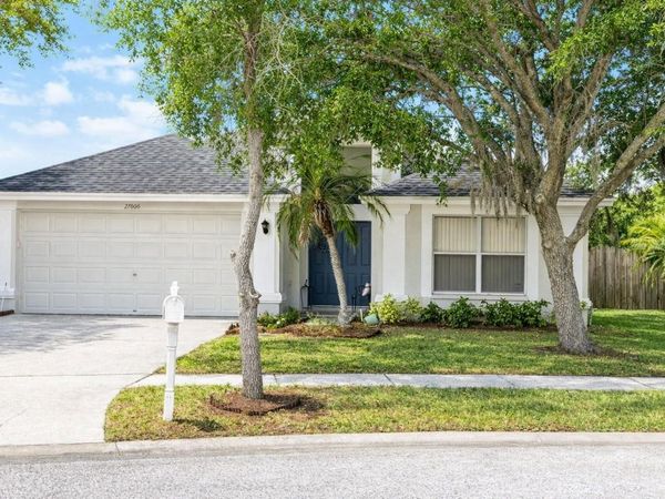 27606 SKY LAKE CIRCLE , WESLEY CHAPEL, FL 33544