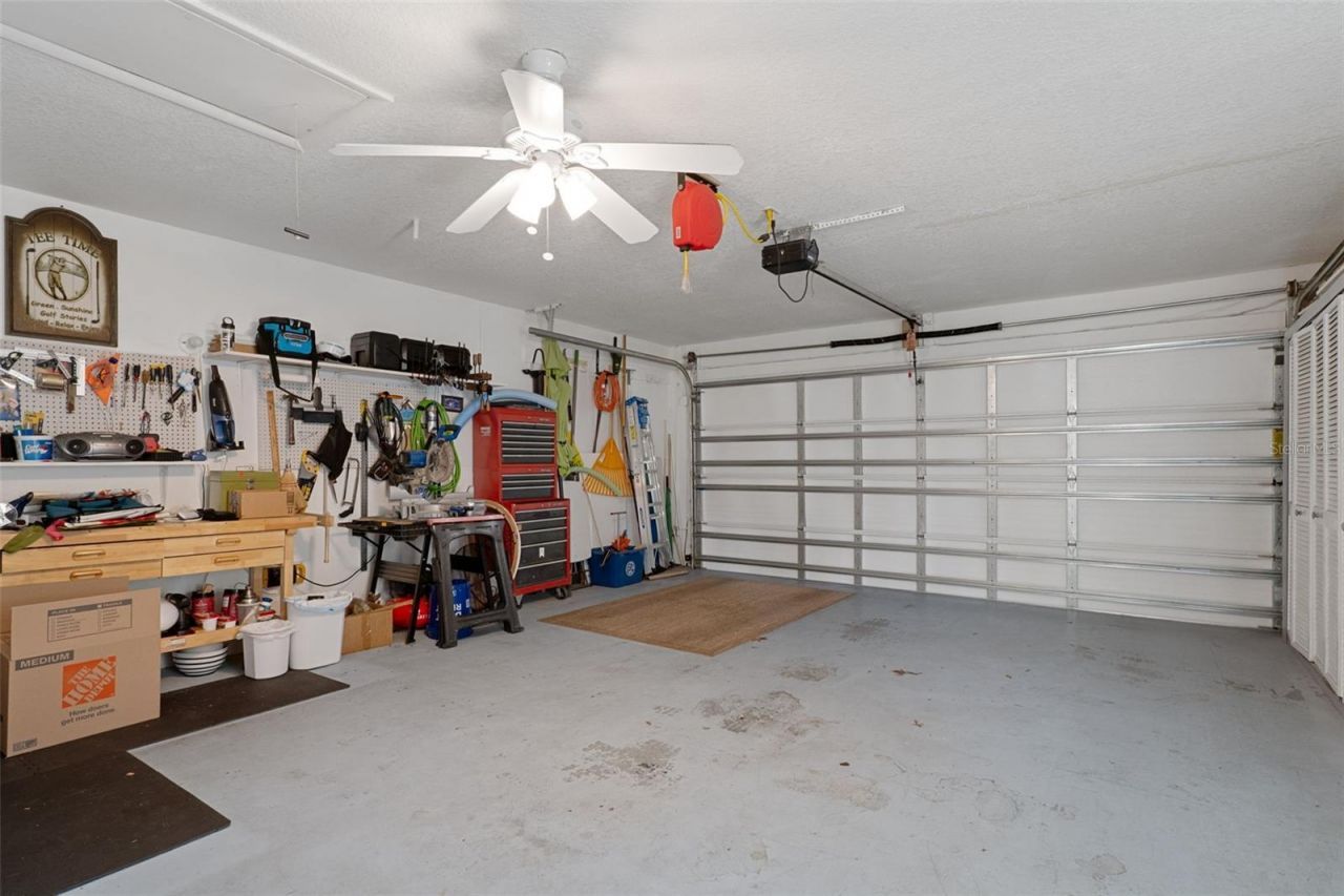 2643 Royal Ridge Drive , Spring Hill, FL 34606 Photo