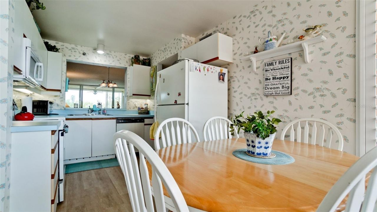 4570 Pinebrook Circle, Unit 302, Bradenton, FL 34209 Photo