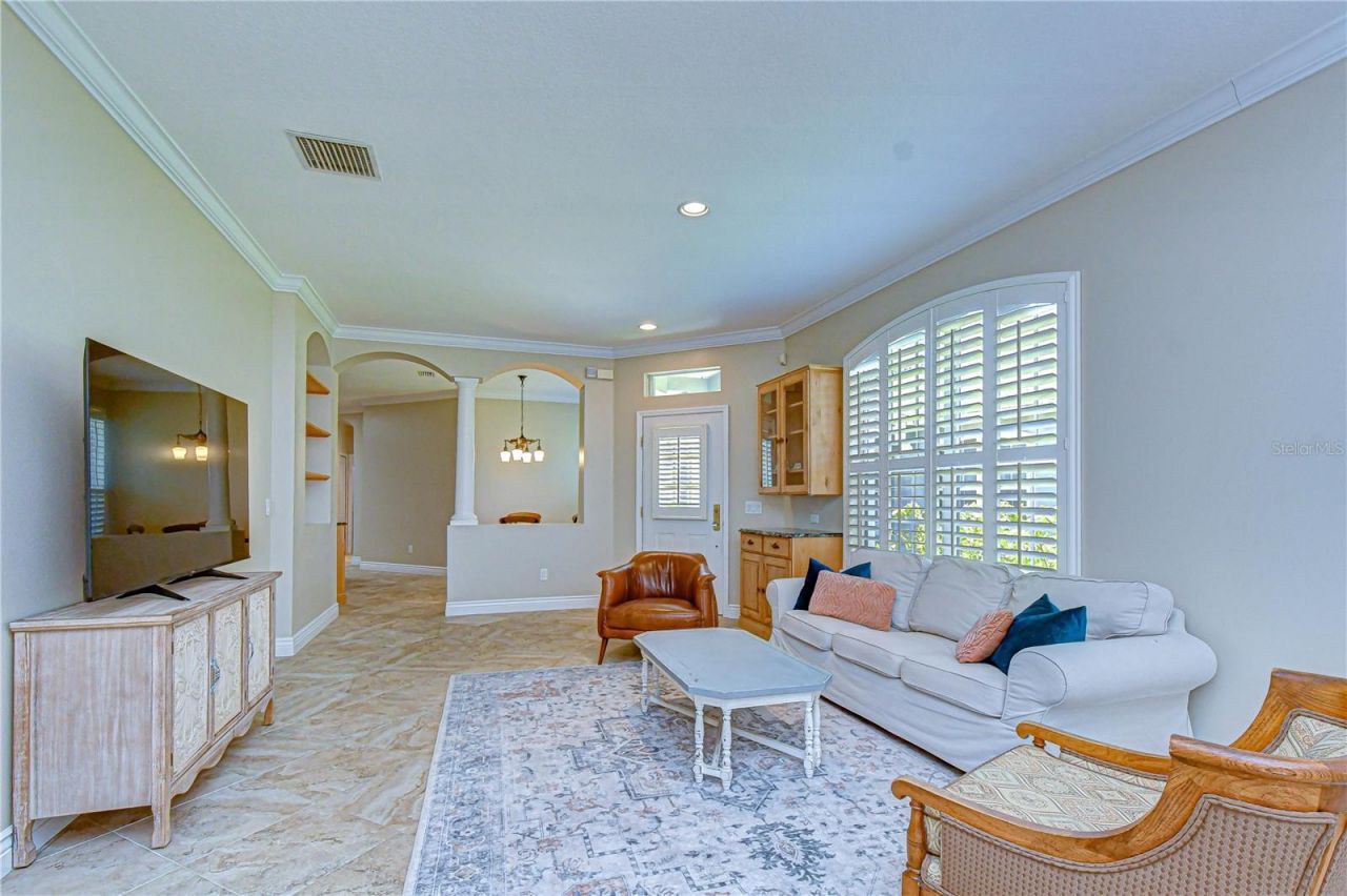 6069 Sandhill Ridge Drive , Lithia, FL 33547 Photo