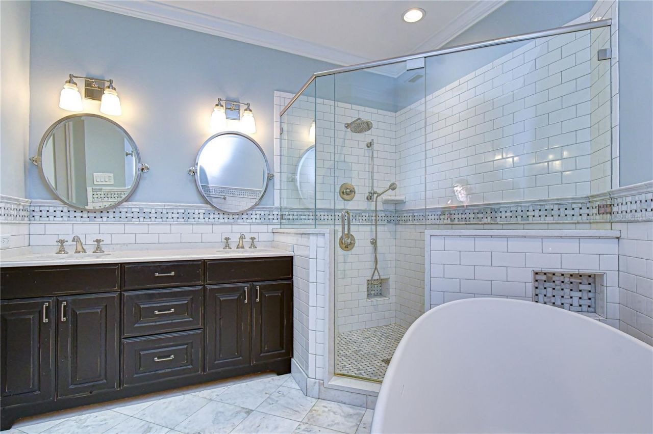 6069 Sandhill Ridge Drive , Lithia, FL 33547 Photo