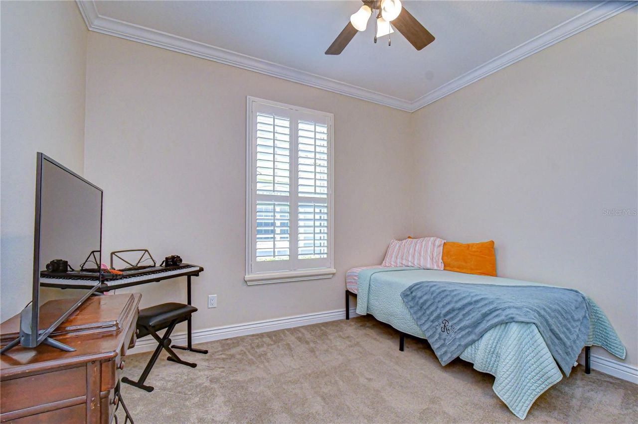 6069 Sandhill Ridge Drive , Lithia, FL 33547 Photo